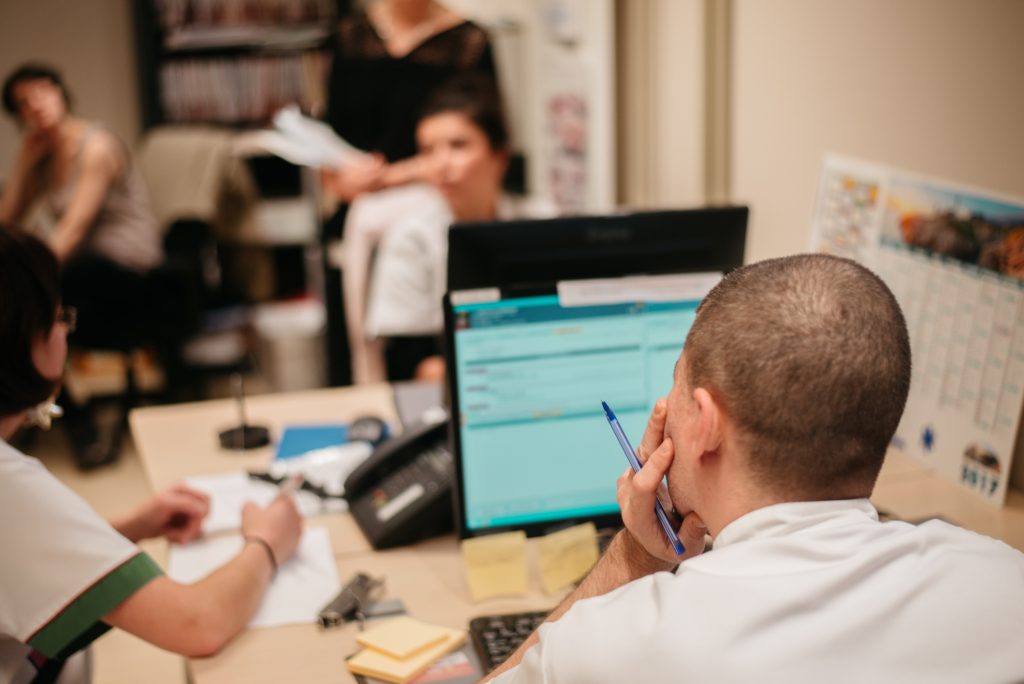 Autonomie Des Equipes Un Nouveu Role Pour Les Cadres Hospitalite Saint Thomas De Villeneuve