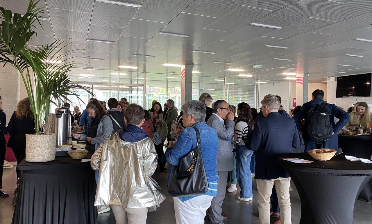 Cocktail Journee Robots Ia Exosquelette Sante Soigants Hospitalite Saint Thomas De Villeneuve