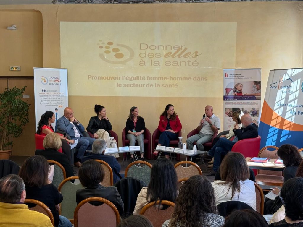 Signature Convention Donner Des Elles A La Sante Etablissemetn Aix En Provence Hospitalite Saint Thomasd De Villeneuve