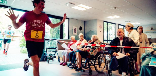 Coureur de l’Urban Trail à la Maison Saint-Louis